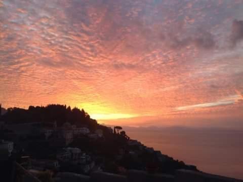 Casa Enzo Con Vista Mare Apartment Amalfi Luaran gambar