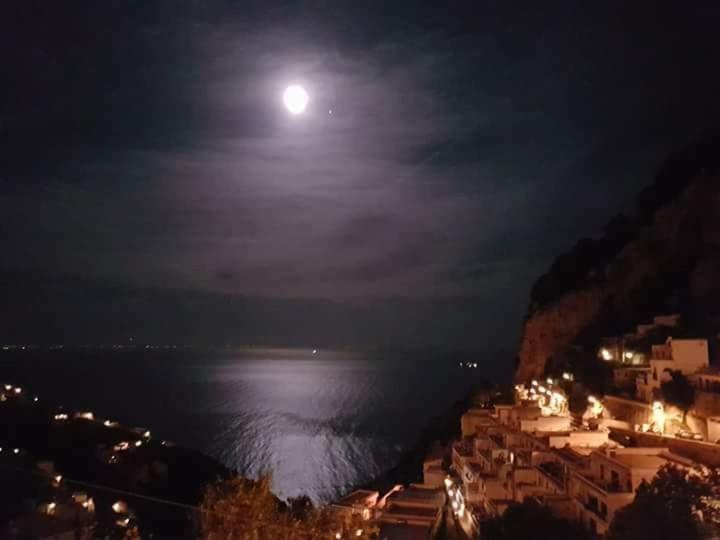 Casa Enzo Con Vista Mare Apartment Amalfi Luaran gambar