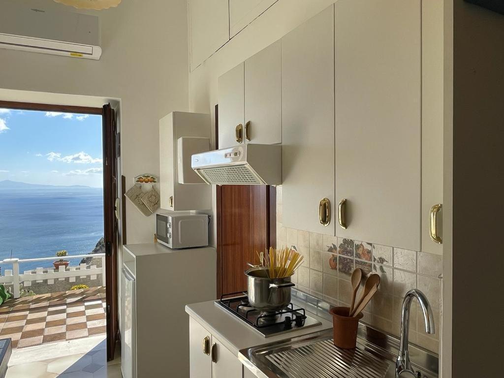 Casa Enzo Con Vista Mare Apartment Amalfi Luaran gambar